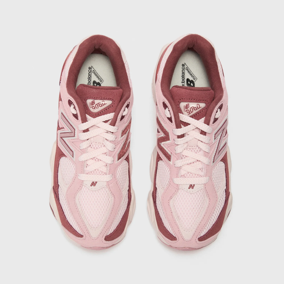 9060 "Pink Red Velvet"