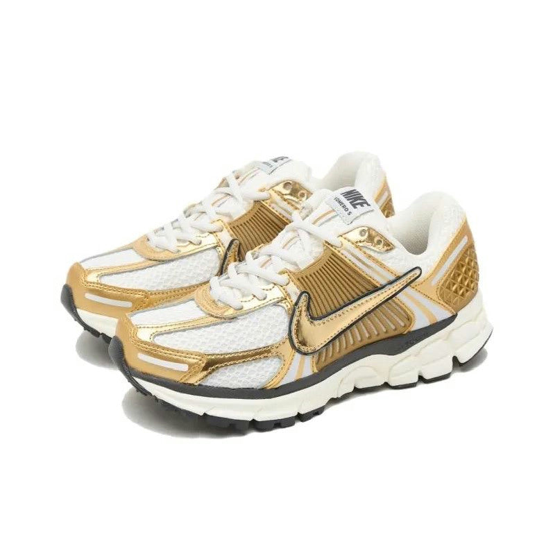 Zoom Vomero 5 Metallic Gold