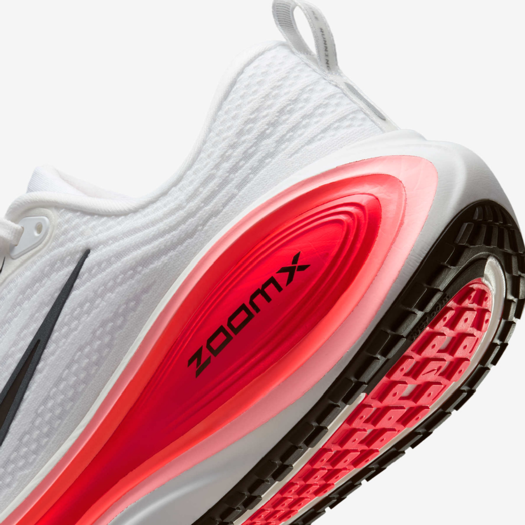 Vomero Plus White Red