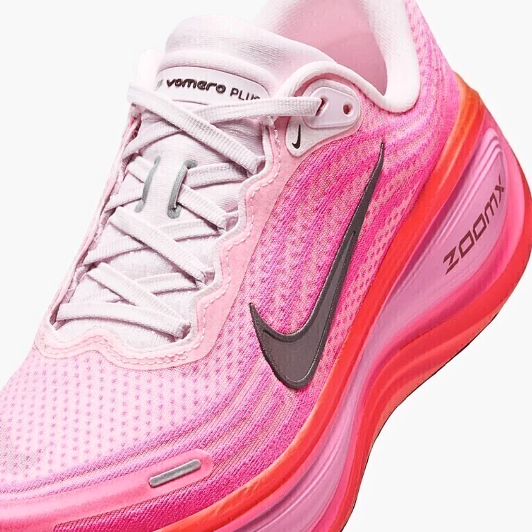Vomero Plus Hyper Pink